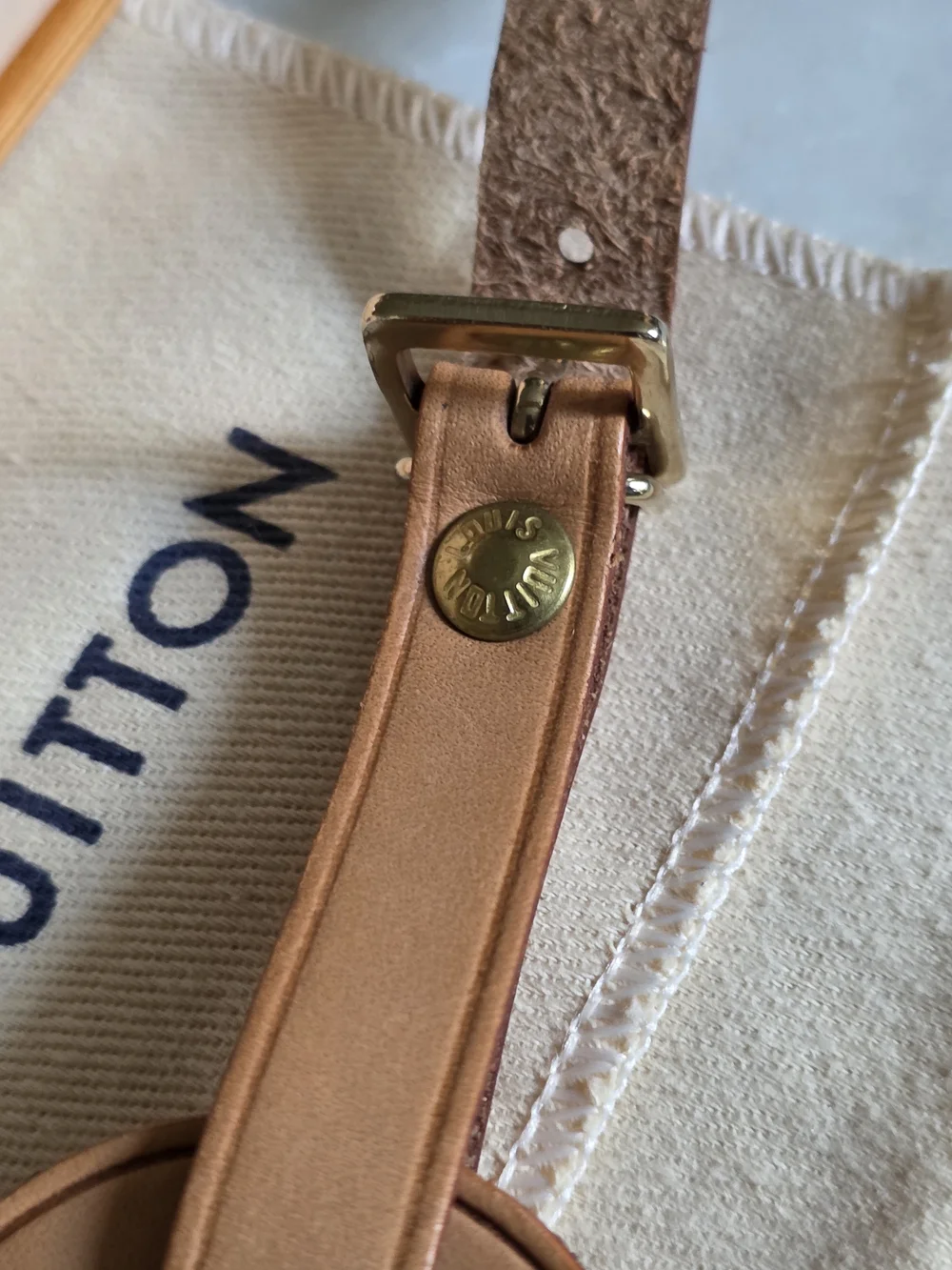Authentic Louis Vuitton Vachetta Leather Luggage Tag W/ Dustbag & Box
